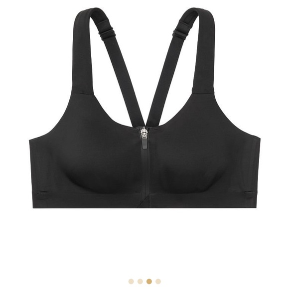Victoria’s Secret - Knockout Front-Close Sports Bra. - Picture 4 of 5